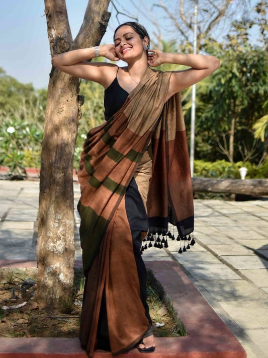 Khadi Cotton Colour Bar Saree