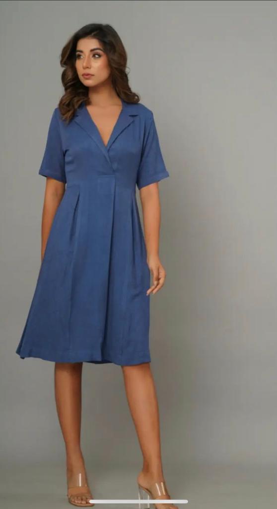 Stylish Collar Blue Dress